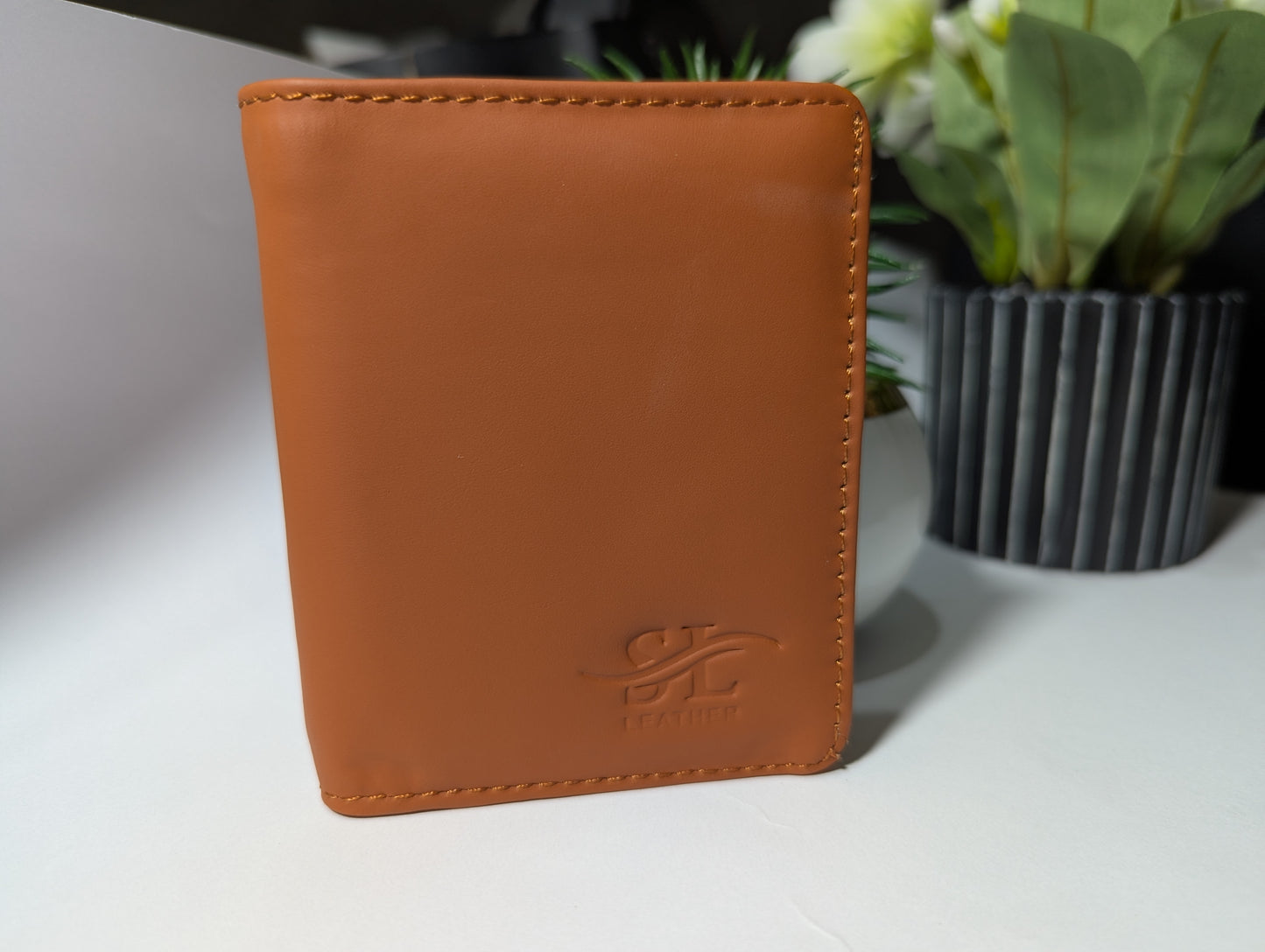Streamlined Elegance: Genuine Leather Slim Wallet
