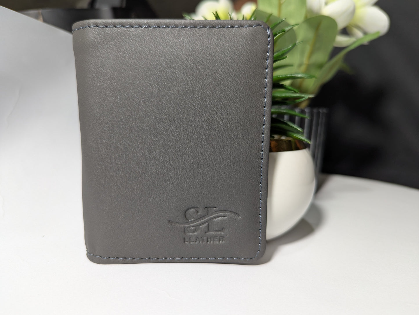 Streamlined Elegance: Genuine Leather Slim Wallet