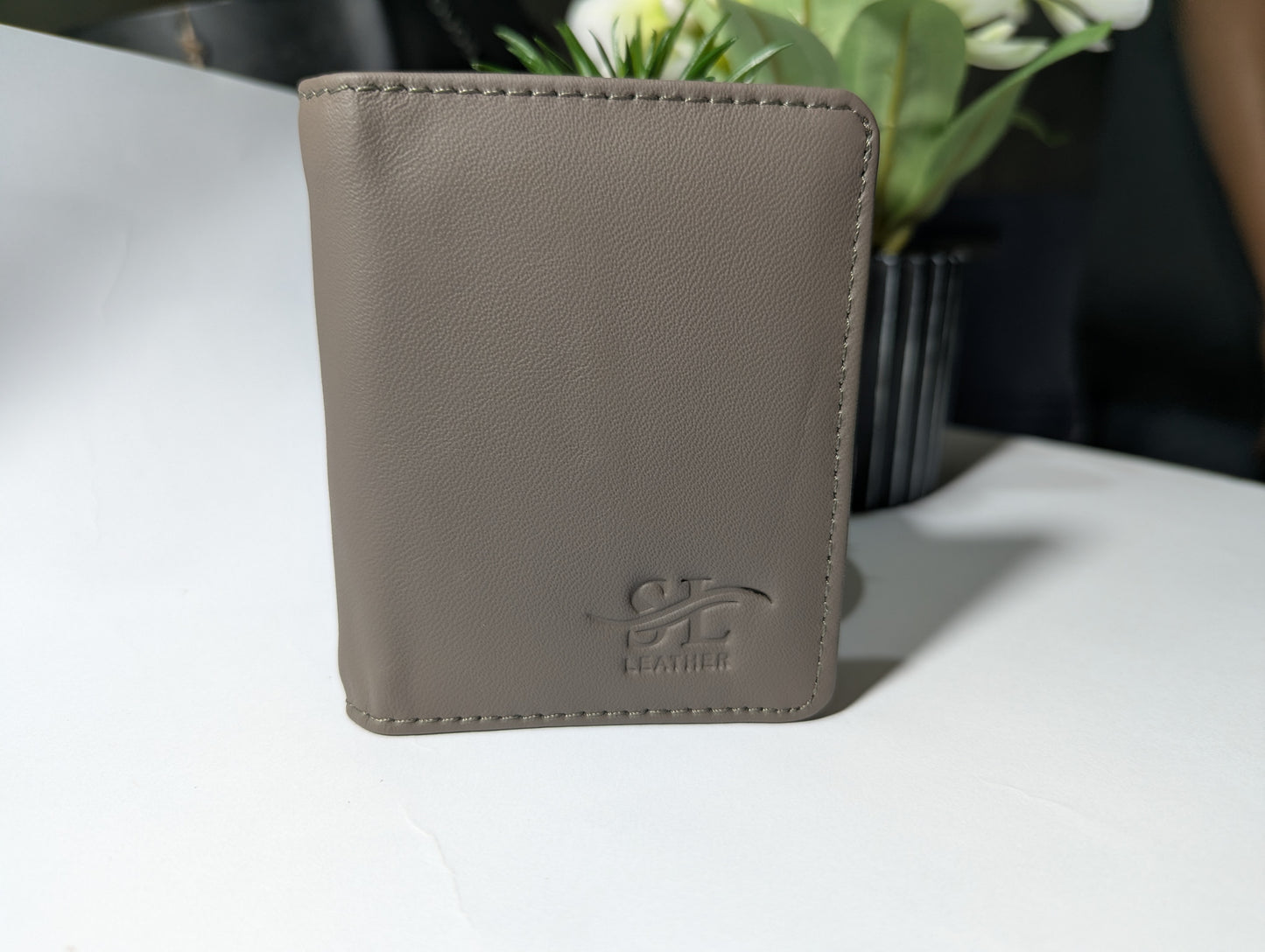 Streamlined Elegance: Genuine Leather Slim Wallet