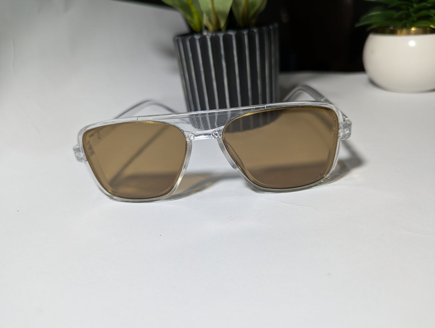 Crystal Clear Cool: Transparent Frame Sunglasses with Versatile Lens Choices